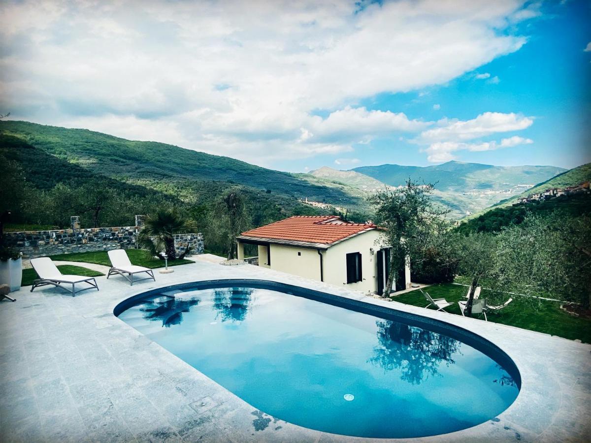 Casa Vacanze Gli Ulivi Borgomaro Εξωτερικό φωτογραφία