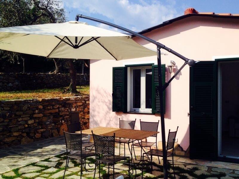 Casa Vacanze Gli Ulivi Borgomaro Δωμάτιο φωτογραφία